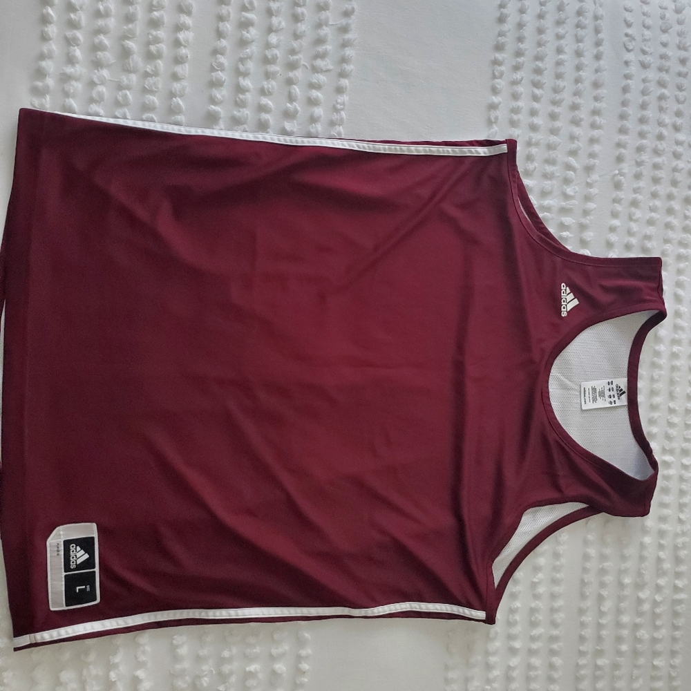 Large reversible Marron and white adidas tank